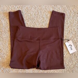NWT Zyia Fig Vibrations Light n’ Tight Hi rise leggings.